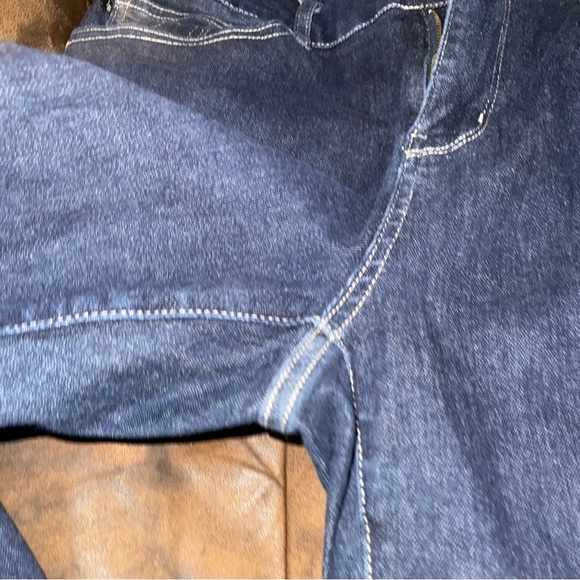 Judy Blue Women's Dark Blue Ankle Jeans - Picture 4 of 11